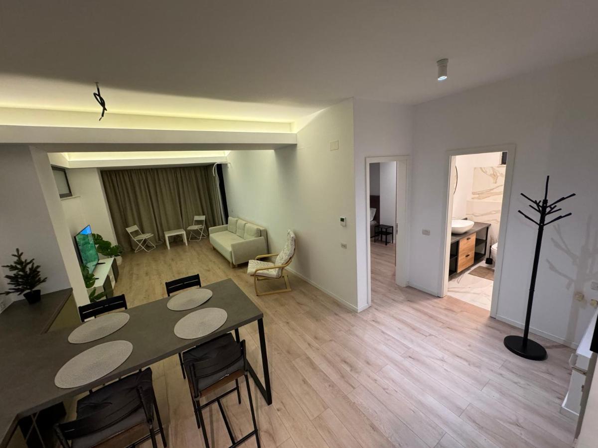 Warm Hotel Apartment Bucureşti Exterior foto