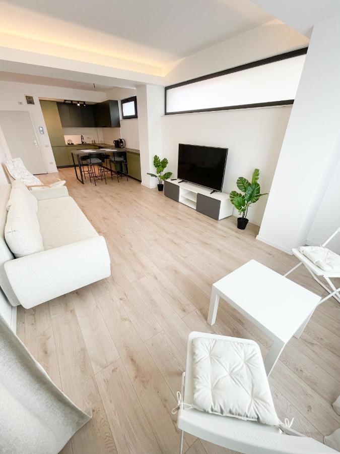 Warm Hotel Apartment Bucureşti Exterior foto